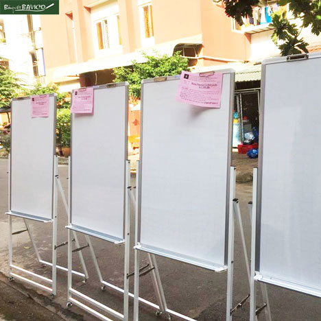 Bảng flipchart cố định viết bút lông cao cấp chân sắt sơn tĩnh điện