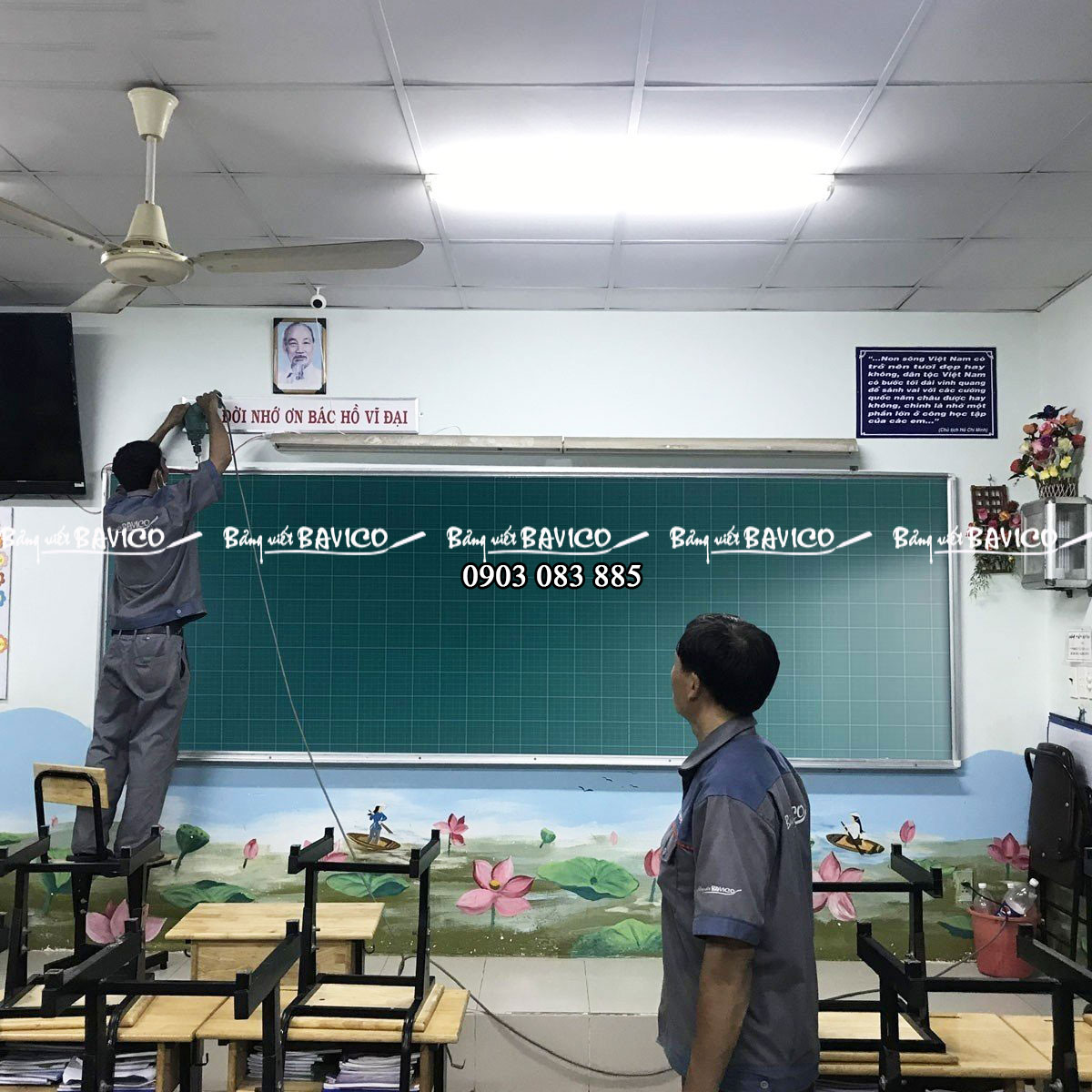 Bảng dạy học viết phấn từ Hàn Quốc 4 ô ly tập