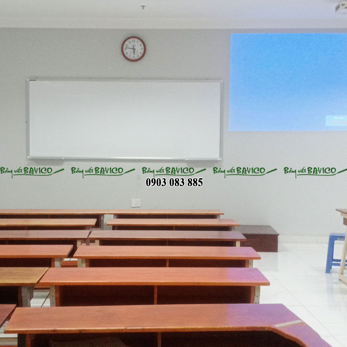 Bảng dạy học bút lông từ Hàn Quốc treo tường