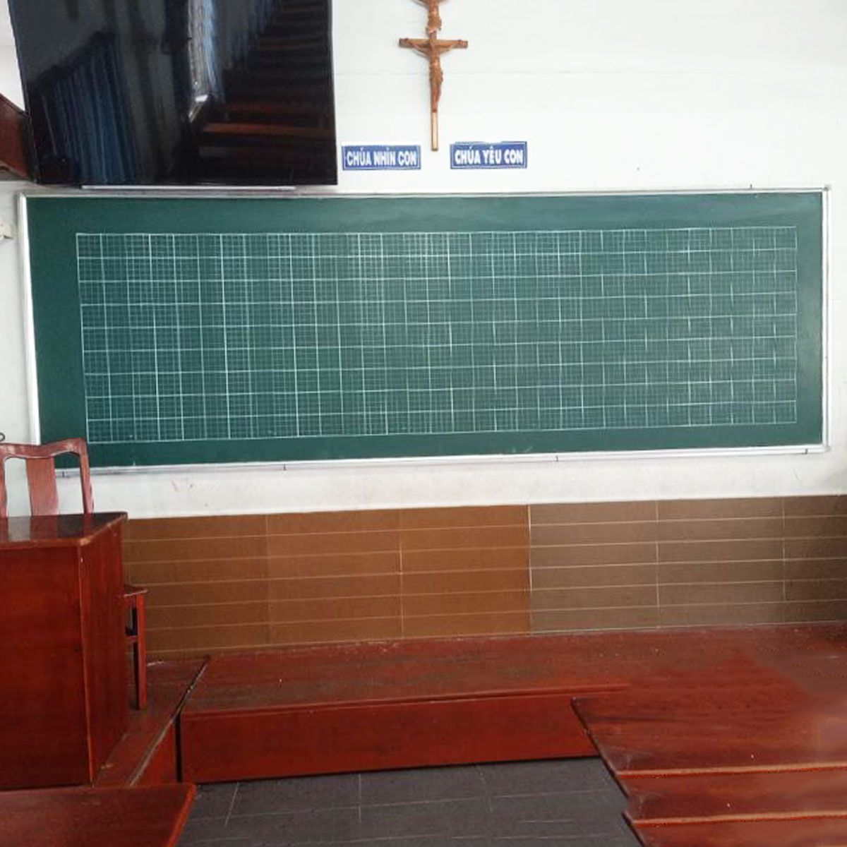 Mặt bảng từ viết phấn Hàn Quốc in ô ly tiểu học